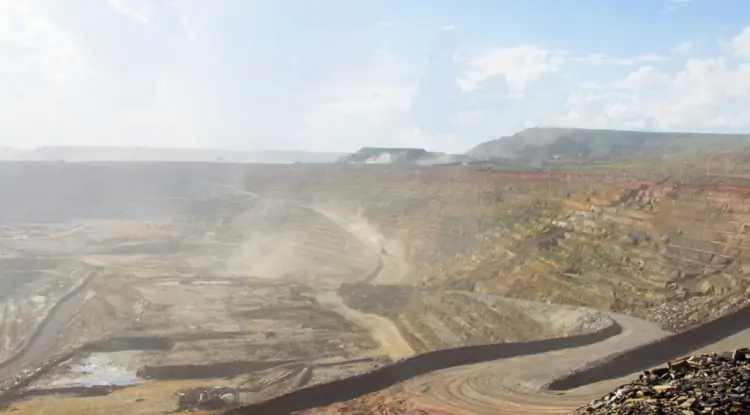 Zambia asks mines to curtail normal power use by 40% amid crunch