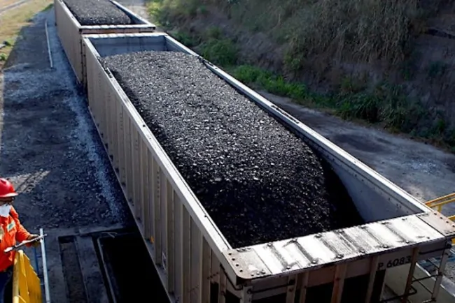 Glencore shakes up trading team with head of coal to exit