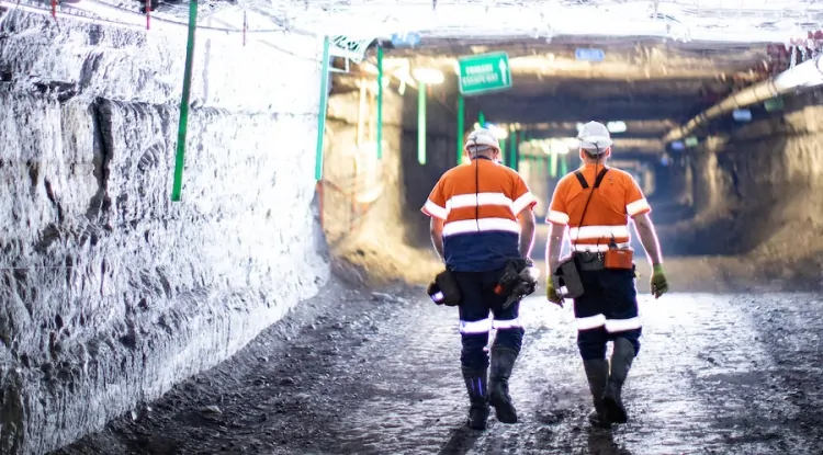 Anglo American posts $1.9B loss, cuts dividend